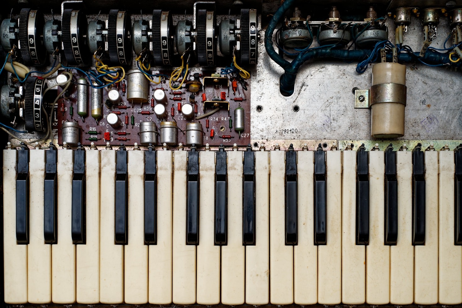 Sculpting Unique Sounds With Vintage Digital Synths